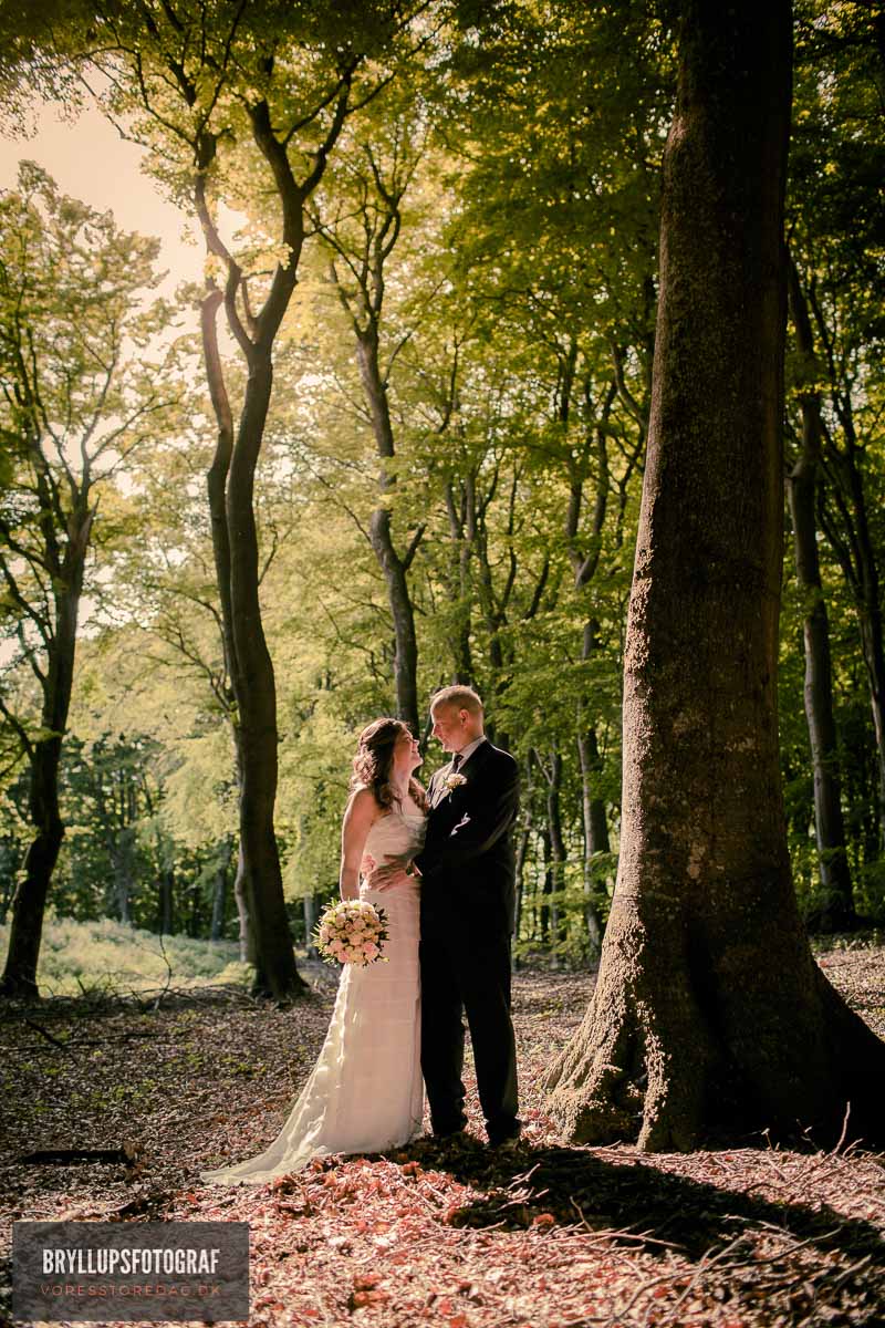 Dygtige bryllupsfotografer som tager smukke bryllupsbilleder i hele Jylland